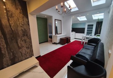 Apartament de închiriat – 4 camere, 100 mp, zona Mărul de Aur, Baia Mare Loc de parcare inclus