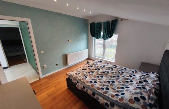 Apartament de închiriat – 4 camere, 100 mp, zona Mărul de Aur, Baia Mare Loc de parcare inclus