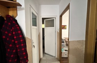 Apartament 3 camere de vânzare – Bld. Traian, Zona Muzeul de Mineralogie