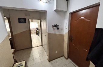 Apartament 3 camere de vânzare – Bld. Traian, Zona Muzeul de Mineralogie