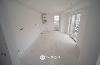 Penthouse ,zona Grivitei , 3 camere cu terasa 77 mp