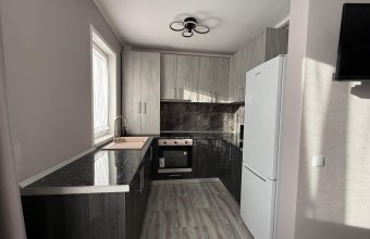 Inchiriere - apartament 1 cameră ,Lămîiței Baia Mare,loc de parcare