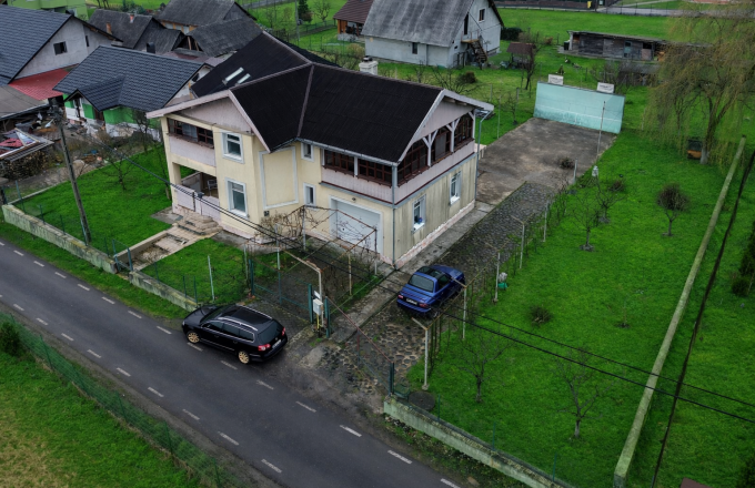 Casă P+M de vânzare - Tăuții de Sus