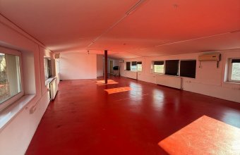 Cladire de birouri/hală /casă ,720 mp teren ,zona Grivitei Baia Mare