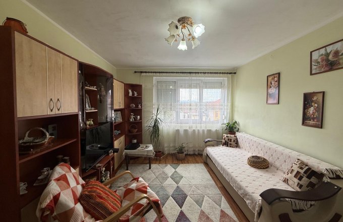 Apartament 2 camere ,central Rozelor Baia Mare