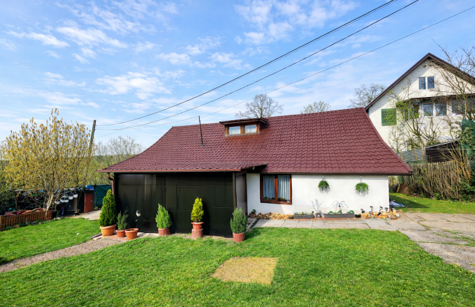 Casă individuală de vânzare – Valea Borcutului