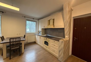 Apartament 3 camere ,parter, Victoriei zona Gran Galla