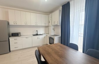 Închiriere - 2 camere ,cartier rezidential Lămâiței , loc de parcare,etaj 2