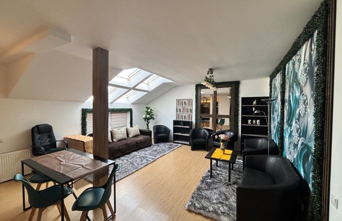 Apartament 3 camere, 105 mp – Republicii, zona Liceului Sportiv