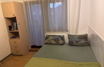 Apartament 4 camere - etaj 2 ,B-dul Traian ,la cheie