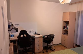Apartament 4 camere - etaj 2 ,B-dul Traian ,la cheie