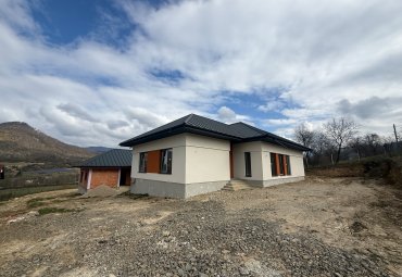 Casa individuala Tautii de Sus,zona rezidentiala,600 mp teren