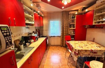 Apartament 3 camere – etaj 1, decomandat, Zona Gării