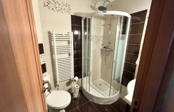 Apartament 4 camere - Bld. Bucuresti, zona Semiluna