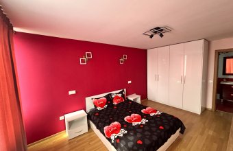 Apartament 4 camere - Bld. Bucuresti, zona Semiluna