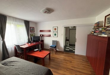 Apartament 2 camere –et. 1, str. Victor Babeș, zona TBC