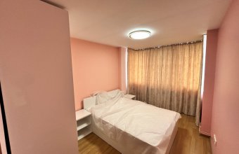 Apartament 4 camere - Bld. Bucuresti, zona Semiluna