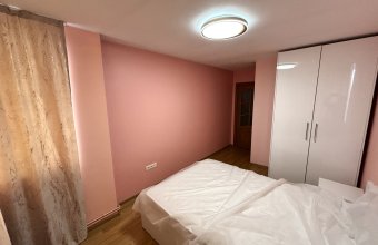 Apartament 4 camere - Bld. Bucuresti, zona Semiluna