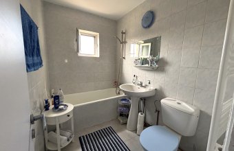 Apartament 3 camere - str, Moldovei, zona Canal 7