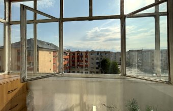 Apartament 3 camere - str, Moldovei, zona Canal 7