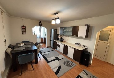 Apartament 2 camere, decomandat - str. Macului, etaj 2