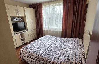 Închiriere- 2 camere ,ultracentral zona Bizo ,etaj 2