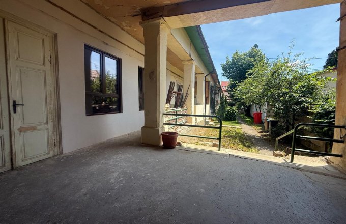 Apartament 2 camere ,Centrul Vechi,Lic. Ghe.Sincai, parter înalt , Baia Mare