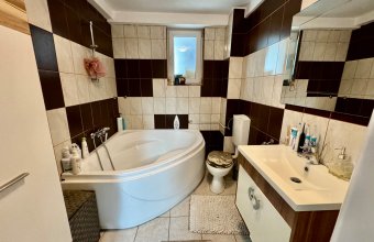 Apartament 2 camere ,Regele Ferdinand zona Gradinitanr 4,etaj 3