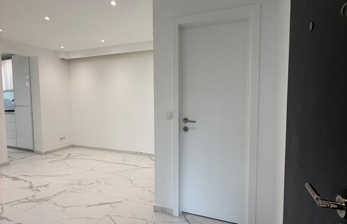 Apartament 3 camere decomandat + garaj,B-dul Bucuresti