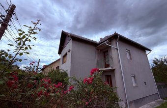 Casă de vânzare 145 mp utili, teren 650 mp, terasă de 50 mp Centrul Vechi