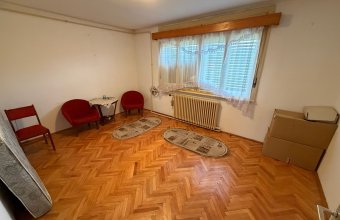 Casă de vânzare 145 mp utili, teren 650 mp, terasă de 50 mp Centrul Vechi