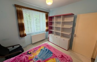 Apartament 4 camere de vânzare 75 mp utili Etaj 3 Zona Spital TBC