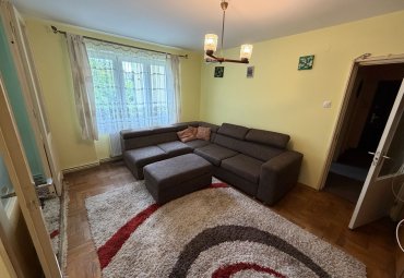 Apartament 4 camere de vânzare 75 mp utili Etaj 3 Zona Spital TBC