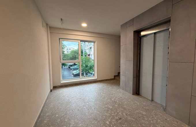 Apartament 2 camere,Mărgeanului,etaj 1 ,nou