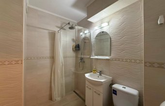 Apartament 2 camere,Victor Babes zona Iuliu Maniu , parter înalt