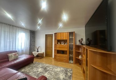 Apartament 4 camere,Vasile Alecsandri, zona Shopping Park, parter înalt