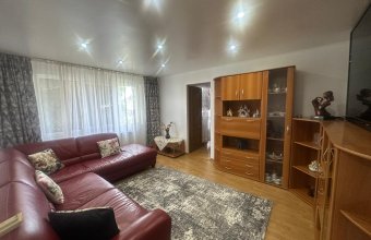 Apartament 4 camere ,Vasile Alecsandri ,parter înalt