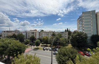 Apartament 2 camere , ultracentral , zona Bizo