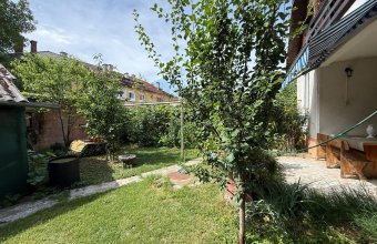 Apartament 3 camere cu teren ,1.5 ari ,120 mp ,zona PARC