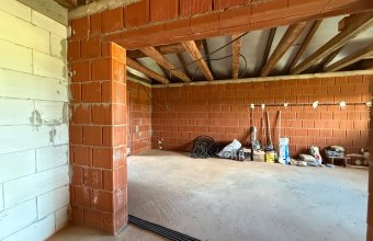 Casă individuală pe parter Săcălăseni ,8ari teren