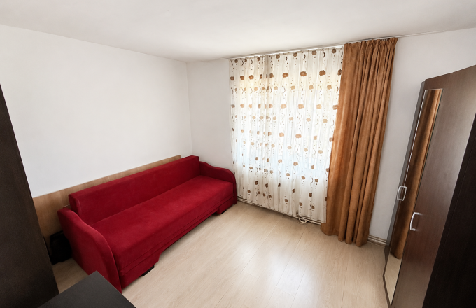 Apartament 2 camere,zona B-dul Traian Pizza Plus/Petru Rares