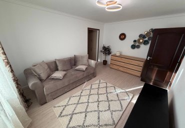 Închiriere- apartament 2 camere ,Cosbuc zona Atrium