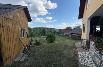 Casa individuala - Teren 2400 mp, Sisesti