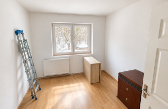Apartament 4 camere de vânzare – Etaj 1, zonă Facultatea de Litere