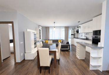 Apartament decomandat, 2 camere, balcon spațios de 7 mp și parcare subterană Marasesti