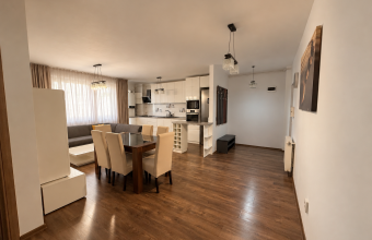 Apartament decomandat, 2 camere, balcon spațios de 7 mp și parcare subterană Marasesti