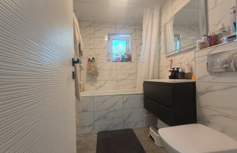 Apartament 3 camere, 64 mp, decomandat – etaj 4, cu acoperiș