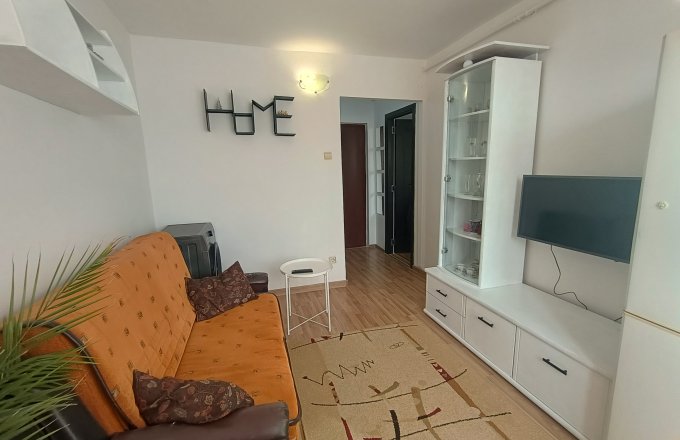Garsonieră de vânzare – 26 mp, etaj 2, mobilată și utilată