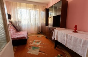 Apartament cu 3 camere ,zona Garii