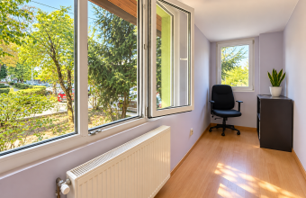 Apartament 2 camere decomandate ,Cosbuc Aleea cu castani,parter ideal dezvoltare